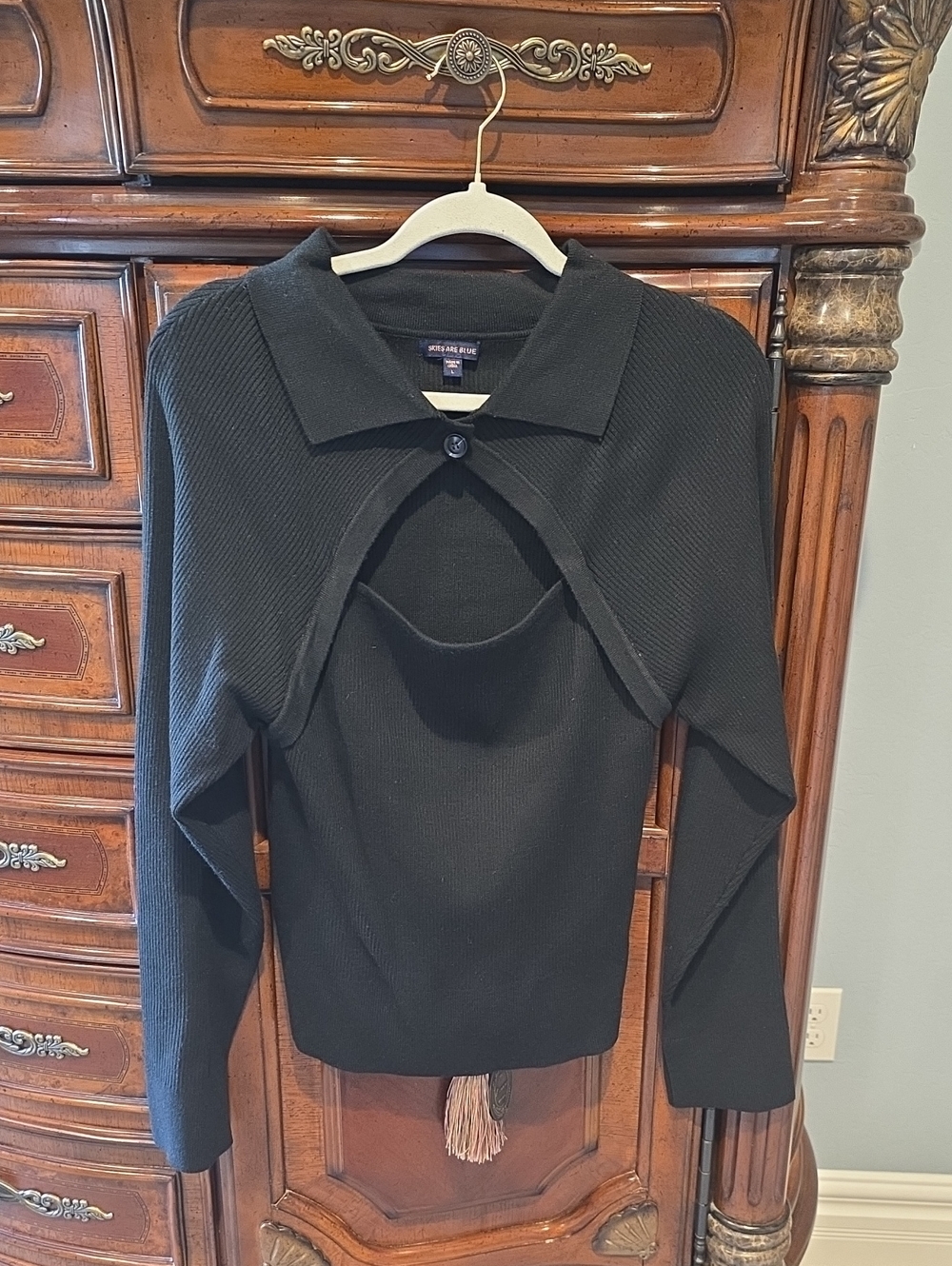 Skies Are Blue Black Cutout Ribbed Long Sleeve Top